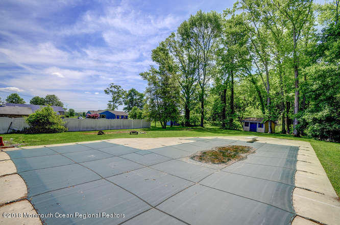545 Old York Road Allentown, NJ 08501 - Photo 15 of 26 545 Old York Rd Allentown NJ-small-028-3
