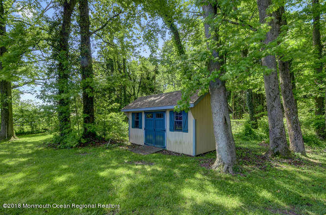 545 Old York Road Allentown, NJ 08501 - Photo 16 of 26 545 Old York Rd Allentown NJ-small-030-3