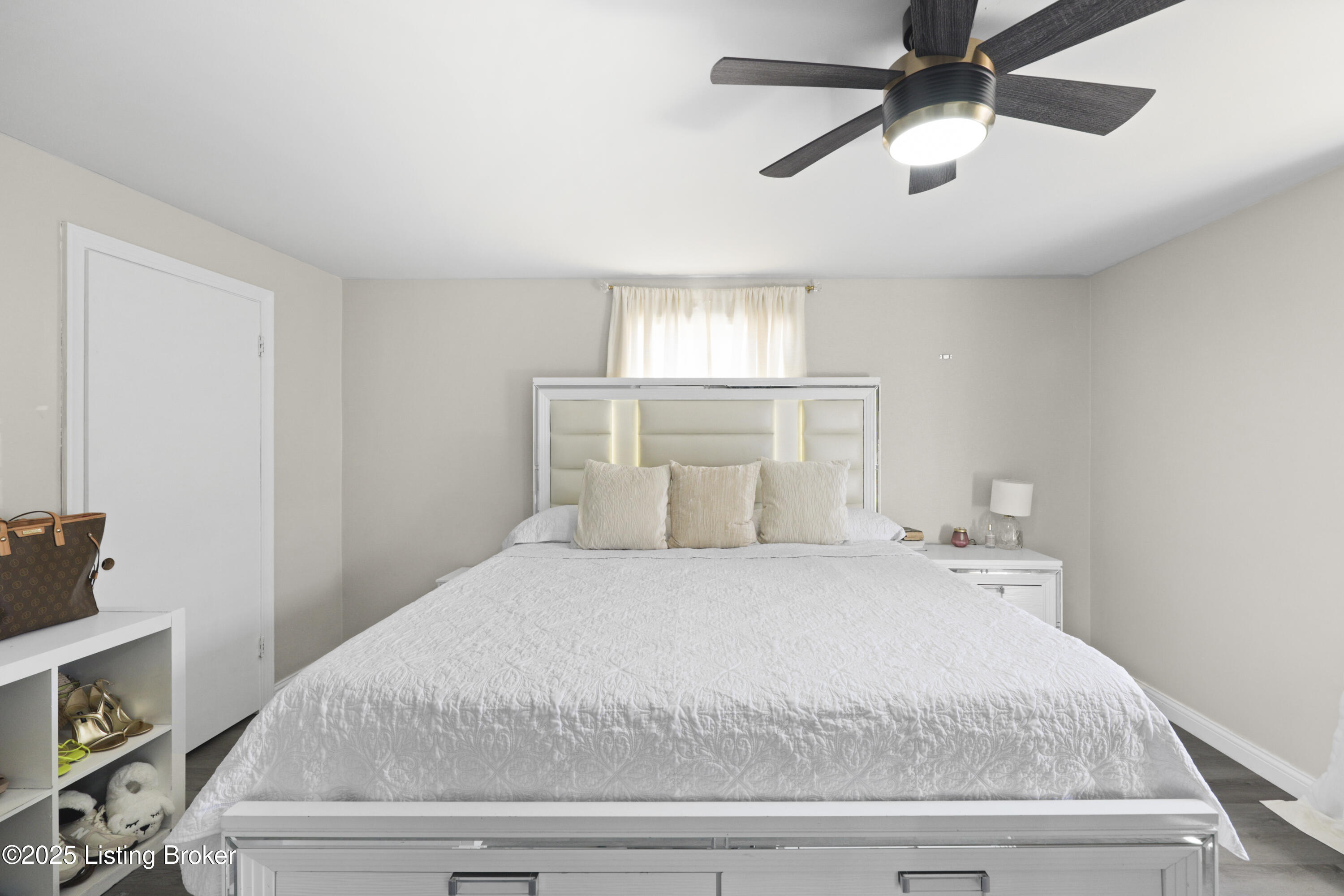2226 Farnsley Road Louisville, KY 40216 - Photo 25 of 38 EOSR2748