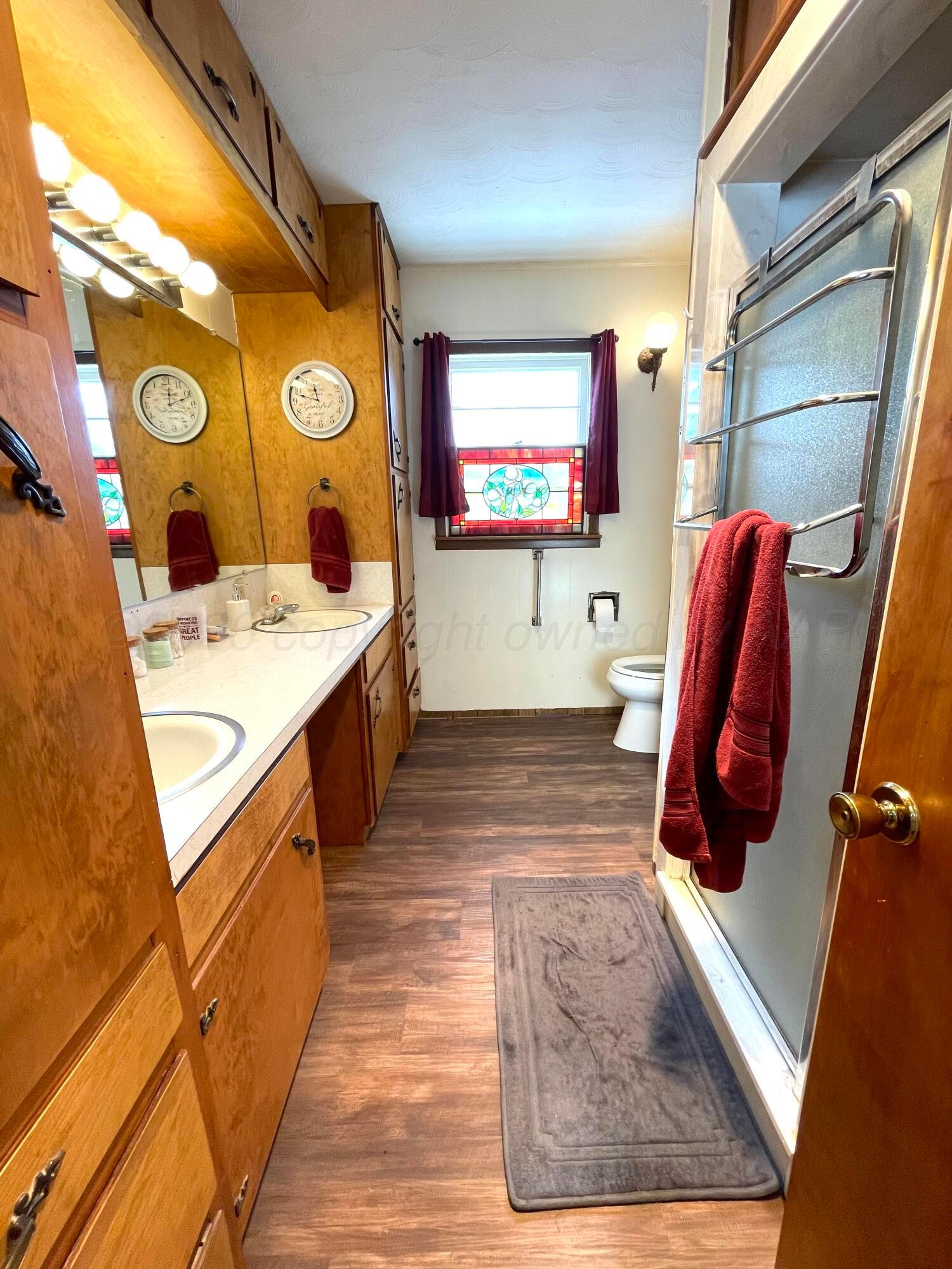 2805 Highway 385 Dimmitt, TX 79027 - Photo 14 of 23 3bathMaster