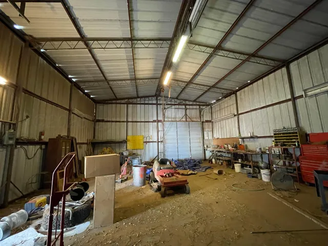 $205,000 | 2805 Highway 385, Dimmitt, TX 79027