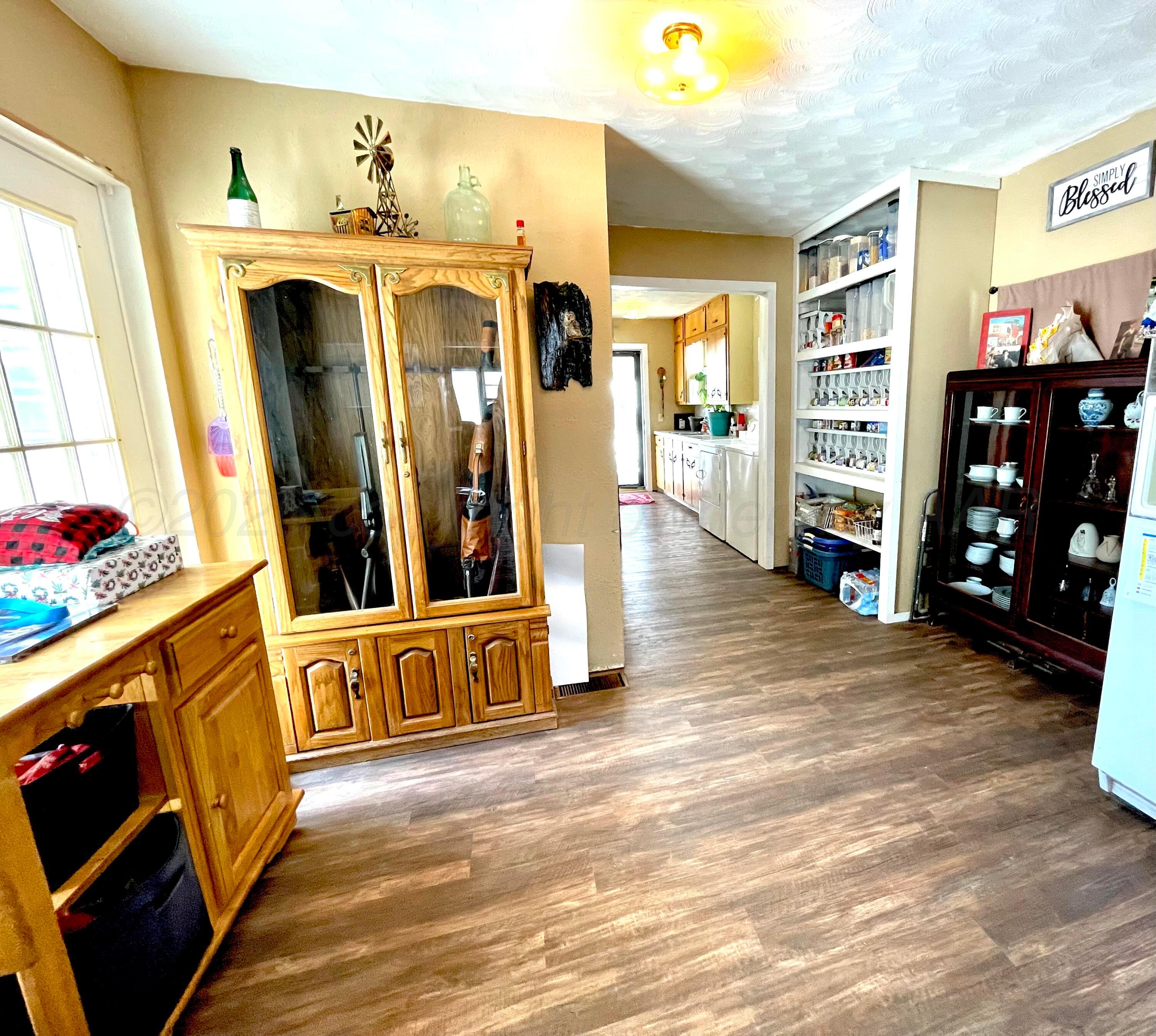 2805 Highway 385 Dimmitt, TX 79027 - Photo 10 of 23 Dinning