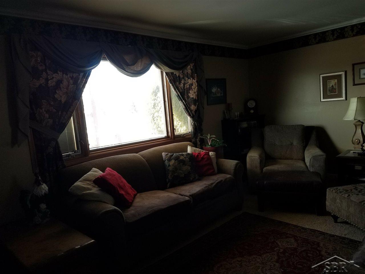10205 Frost Road Freeland, MI 48623 - Photo 10 of 20