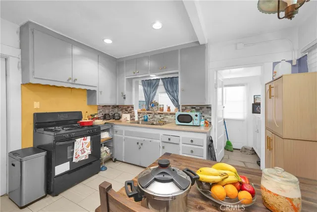 $1,195,000 | 776 Stanley Avenue, Long Beach, CA 90804