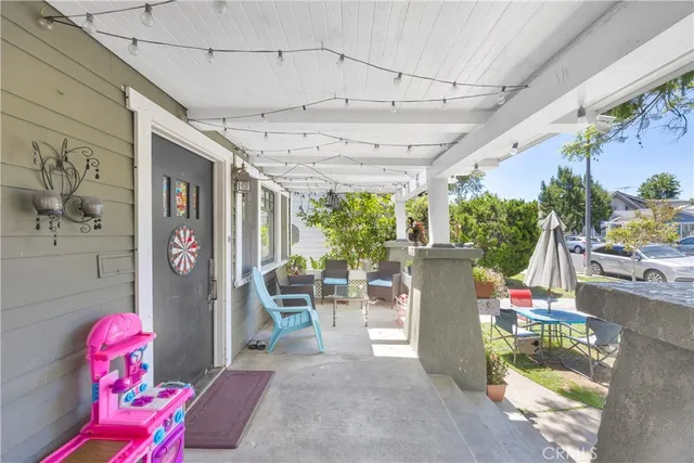 $1,195,000 | 776 Stanley Avenue, Long Beach, CA 90804