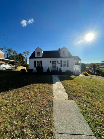 $259,950 | 512 Parkdale Drive, Salem, VA 24153