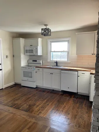 $259,950 | 512 Parkdale Drive, Salem, VA 24153