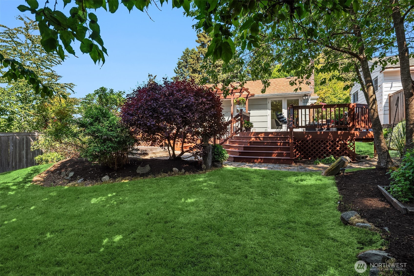 4007 49th Avenue Southwest Seattle, WA 98116 - Photo 27 of 38