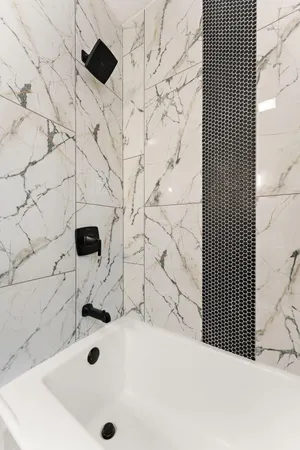 $200,000 | 2622 163rd Place, Hammond, IN 46323