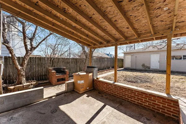 $200,000 | 2622 163rd Place, Hammond, IN 46323