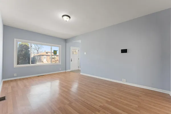 $200,000 | 2622 163rd Place, Hammond, IN 46323