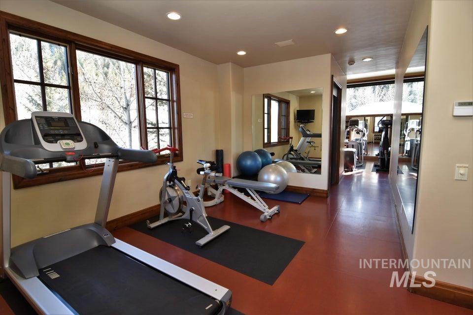 221 Picabo Street, Unit G Ketchum, ID 83340 - Photo 26 of 33