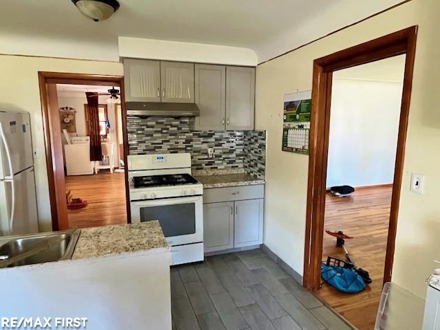 25253 Eureka Road Warren, MI 48091 - Photo 3 of 7