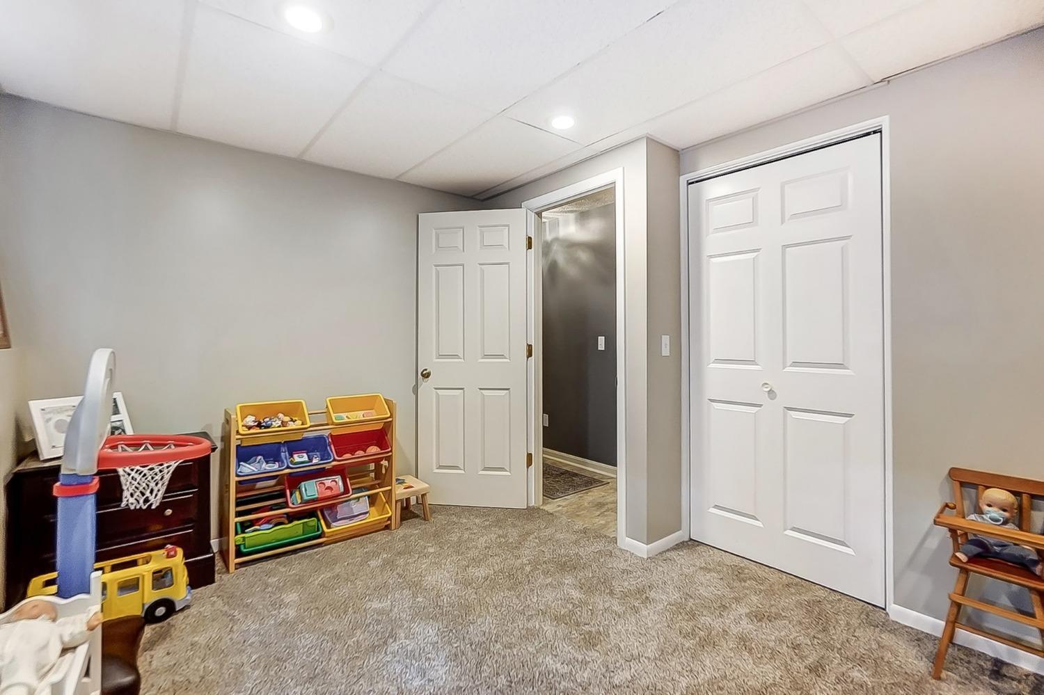 6747 Daleview Road Cincinnati, OH 45247 - Photo 29 of 41