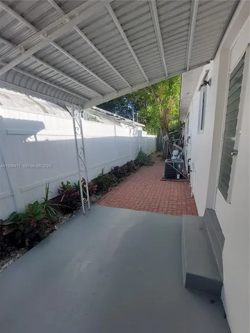 $2,050 | 2312 Van Buren Street, Unit 1, Hollywood, FL 33020