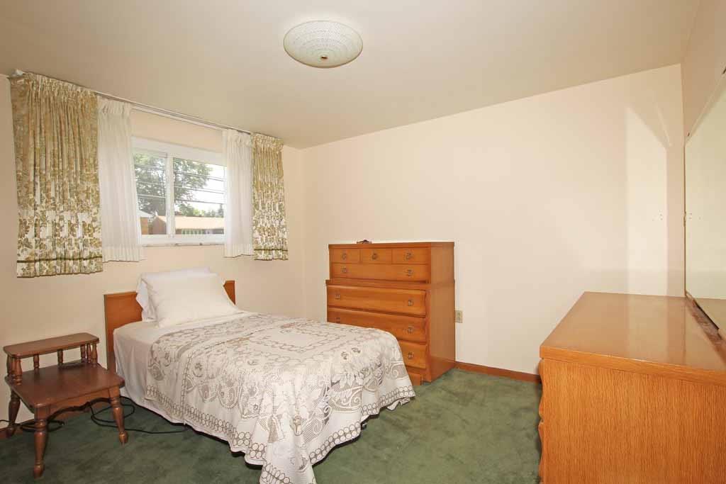 1226 Greentree Road Pittsburgh, PA 15220 - Photo 14 of 21 Gallery Image 14