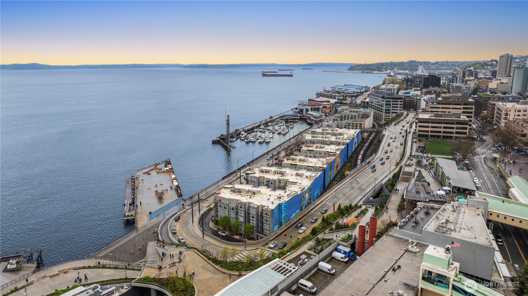 1900 Alaskan Way, Unit 316 Seattle, WA 98101 - Photo 37 of 38