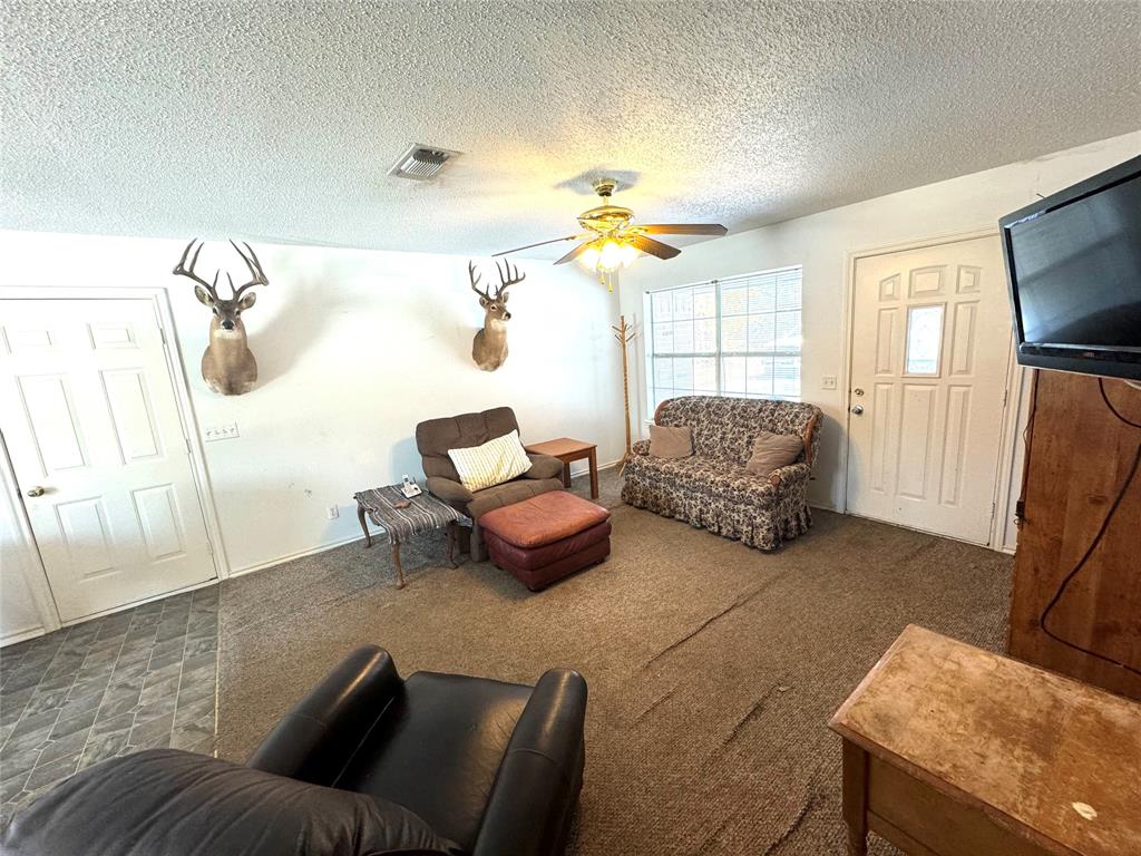 205 County Road 1135 Ravenna, TX 75476 - Photo 11 of 30