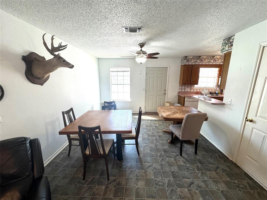 205 County Road 1135 Ravenna, TX 75476 - Photo 12 of 30