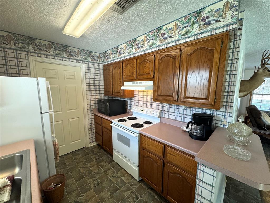 205 County Road 1135 Ravenna, TX 75476 - Photo 15 of 30