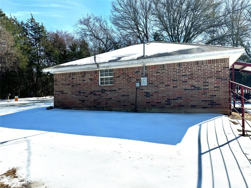 205 County Road 1135 Ravenna, TX 75476 - Photo 9 of 30