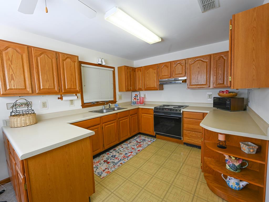 319 Gander Street Eastpoint, FL 32328 - Photo 4 of 52