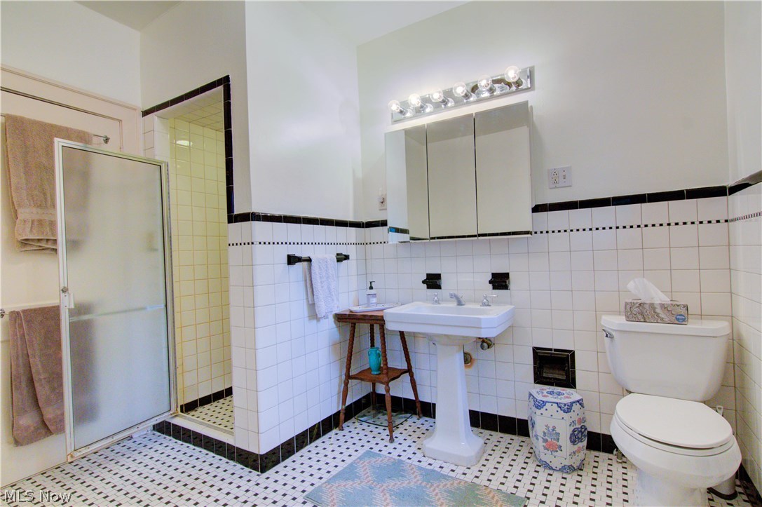 2401 Coventry Road Cleveland Heights, OH 44118 - Photo 30 of 35