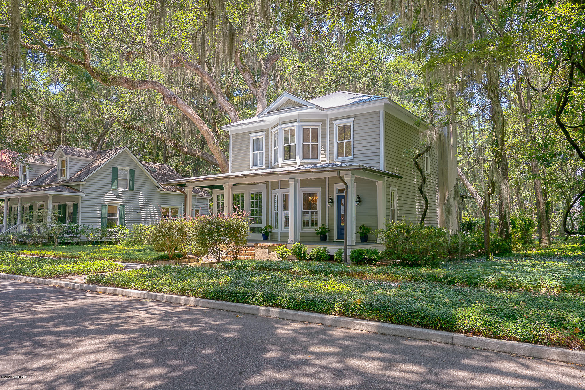 38 Newpoint Road Beaufort, SC 29907 - Photo 1 of 43 1 (1)