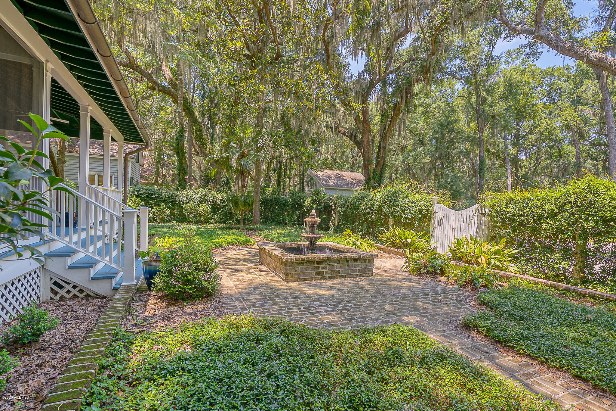 38 Newpoint Road Beaufort, SC 29907 - Photo 12 of 43 10