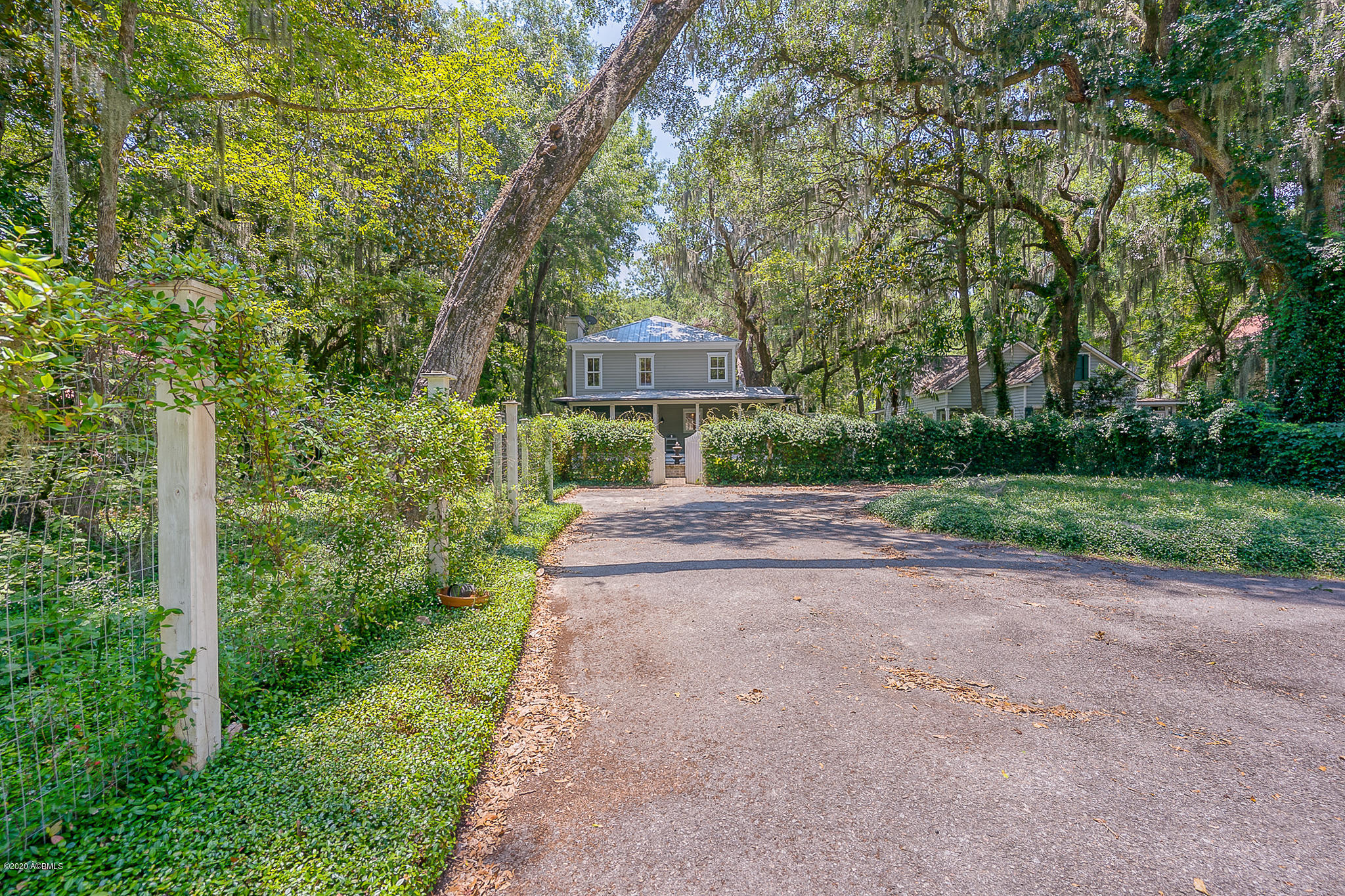 38 Newpoint Road Beaufort, SC 29907 - Photo 13 of 43 12