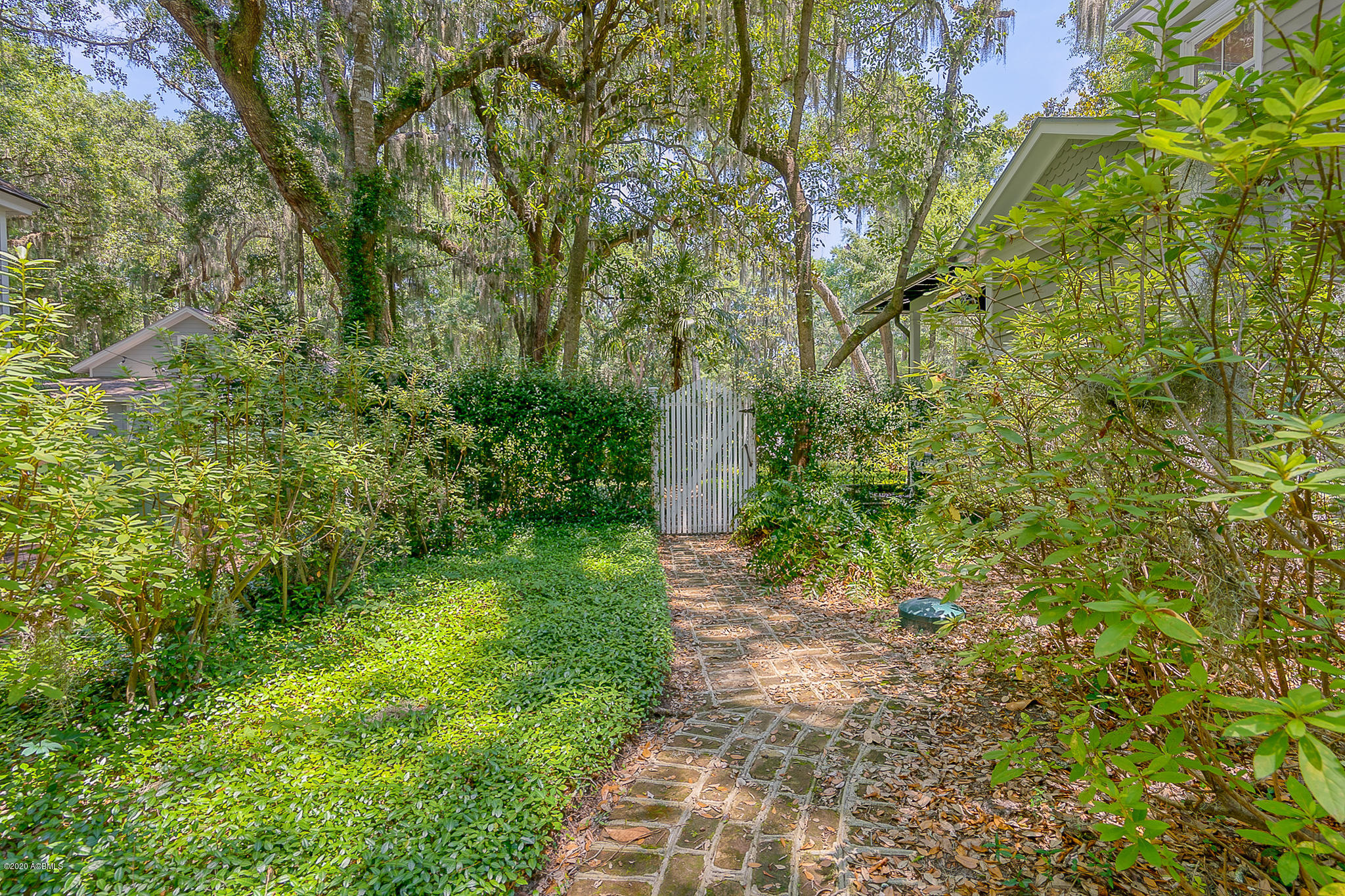 38 Newpoint Road Beaufort, SC 29907 - Photo 8 of 43 7 (1)