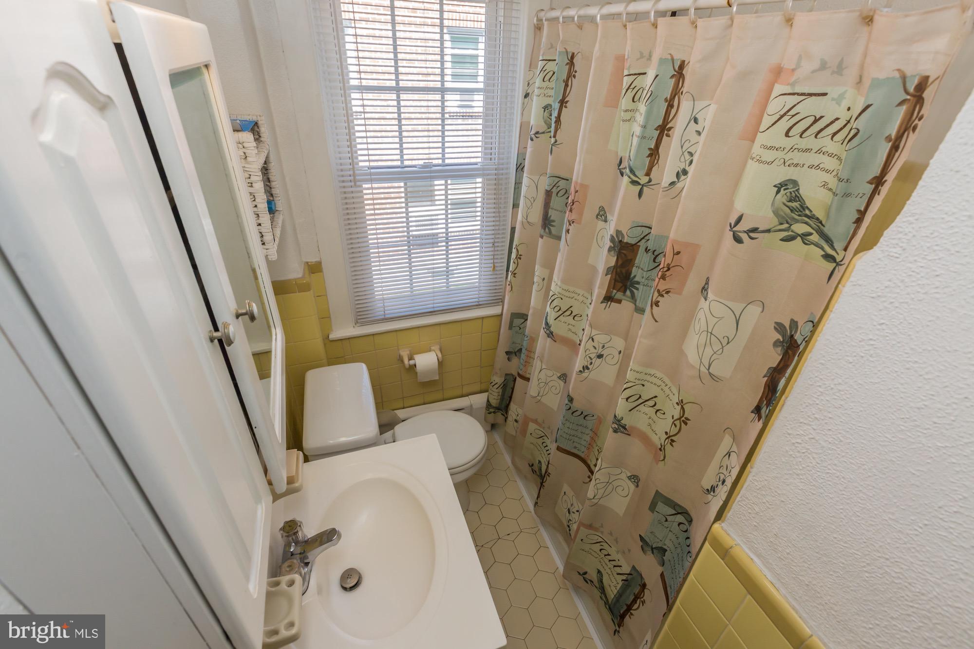 1035 Bon Air Road Havertown, PA 19083 - Photo 36 of 40