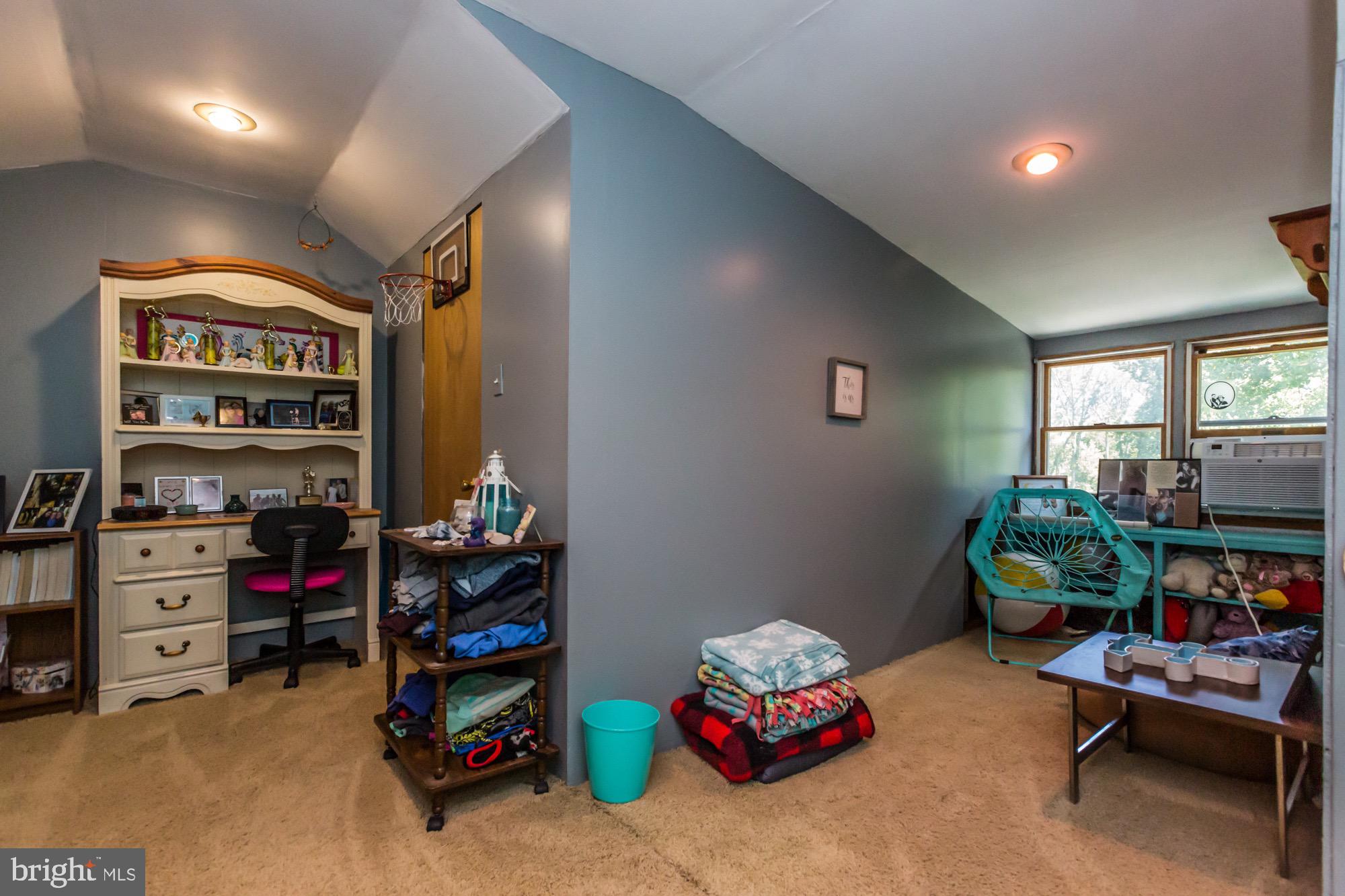 1035 Bon Air Road Havertown, PA 19083 - Photo 37 of 40