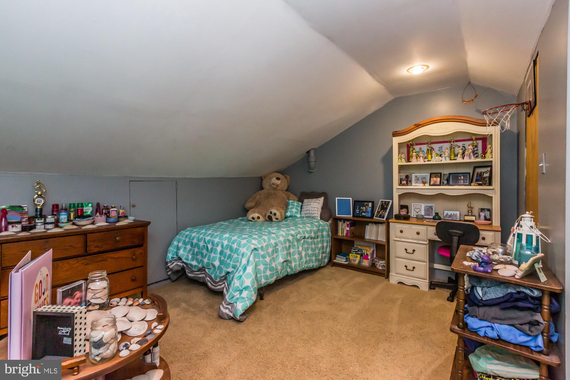 1035 Bon Air Road Havertown, PA 19083 - Photo 38 of 40