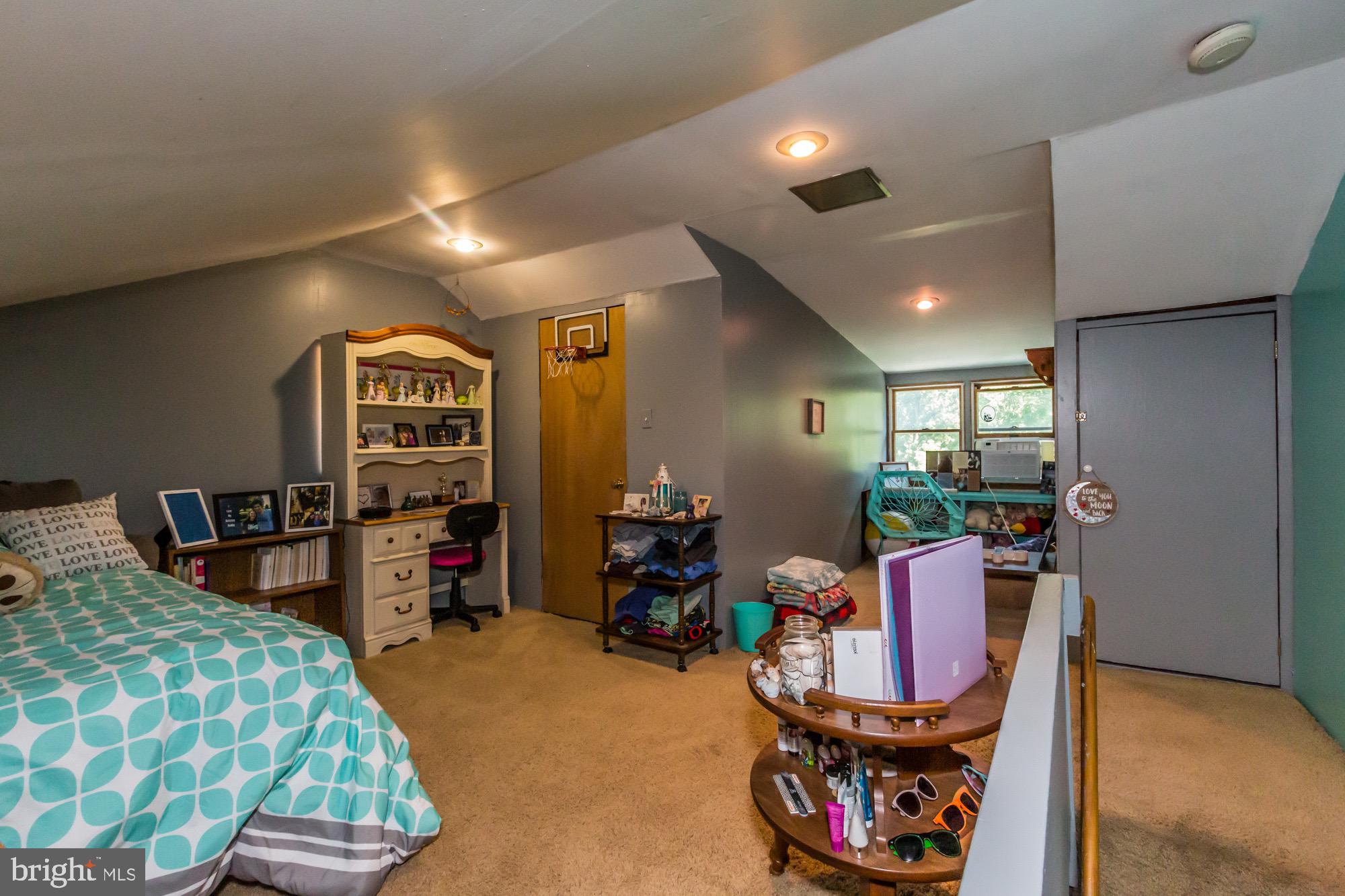 1035 Bon Air Road Havertown, PA 19083 - Photo 39 of 40