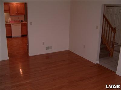 910 Front Street Whitehall, PA 18052 - Photo 4 of 7 Gallery Image 4