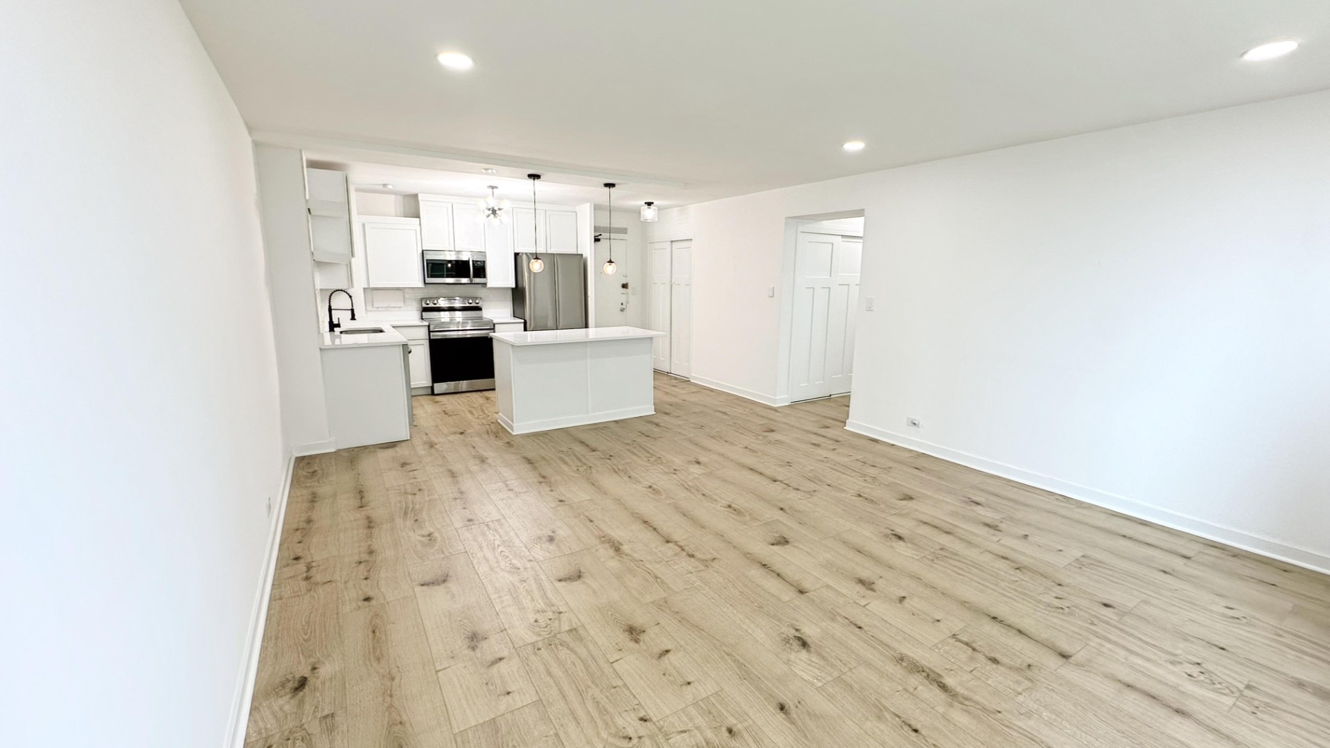 3600 North Lake Shore Drive, Unit 707 Chicago, IL 60613 - Photo 6 of 12