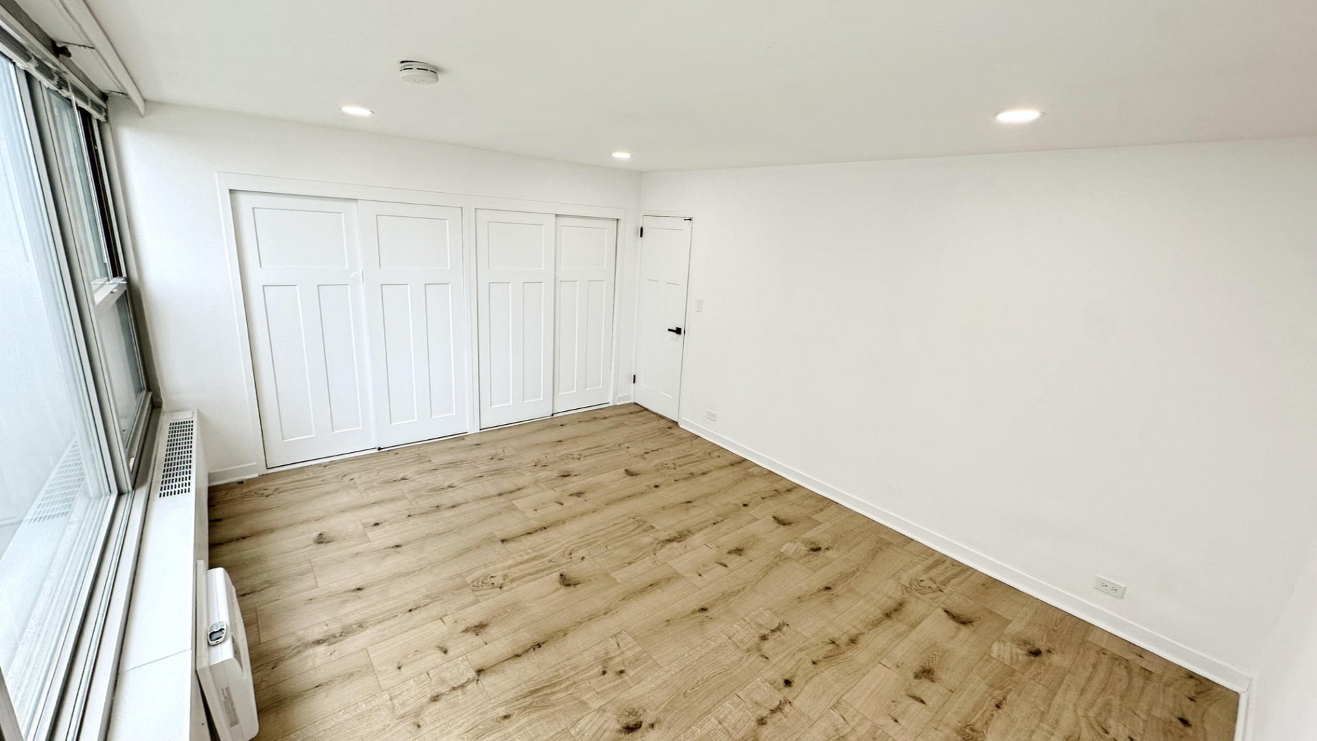 3600 North Lake Shore Drive, Unit 707 Chicago, IL 60613 - Photo 8 of 12