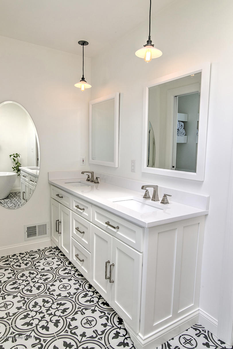 5720 Moser Farm Road Prospect, KY 40059 - Photo 32 of 64 Master Bathroom