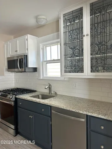 $3,000 | 435 Norwood Avenue, Avon-by-the-Sea, NJ 07717