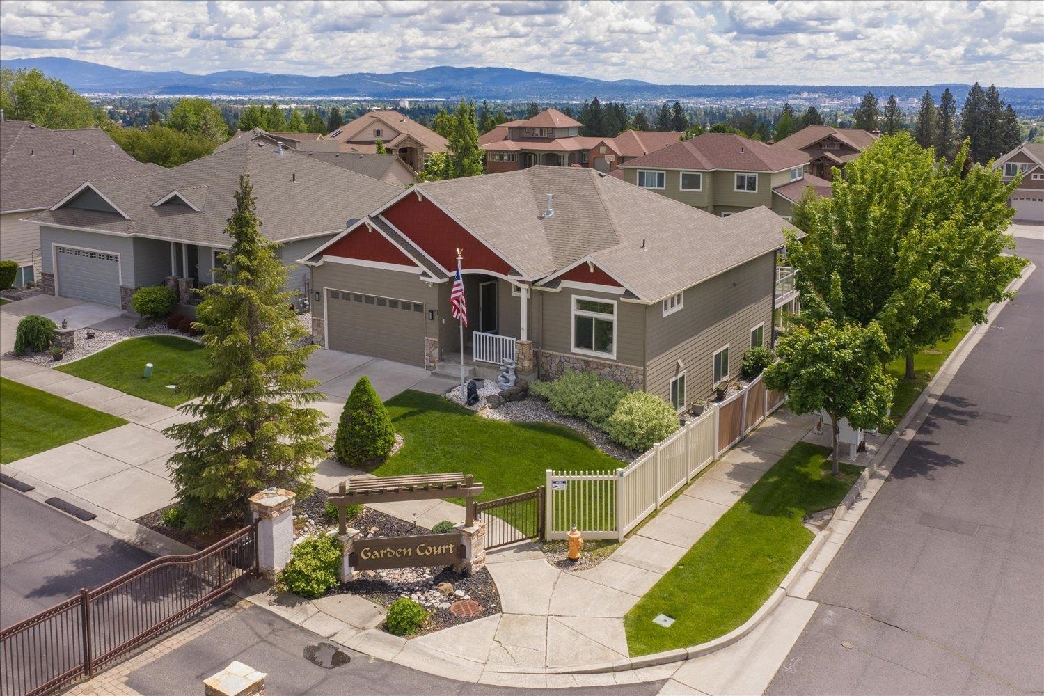 2315 West Chadwick Lane Spokane, WA 99208 - Photo 2 of 36