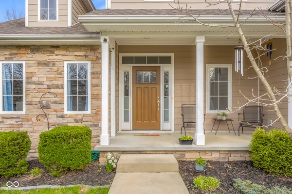 $579,900 | 1935 Brookfield Court, Columbus, IN 47201