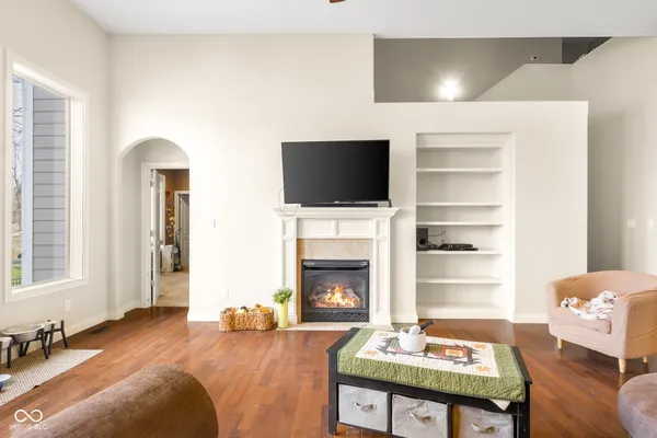 $579,900 | 1935 Brookfield Court, Columbus, IN 47201