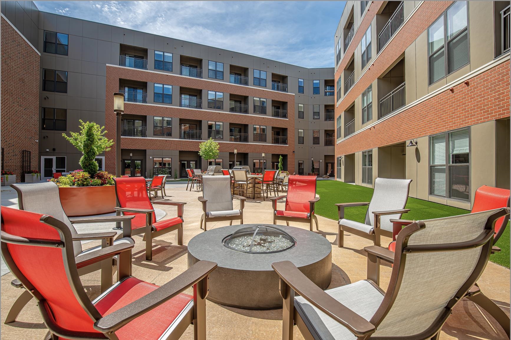 1008 South Park Street Madison, WI 53715 - Photo 1 of 7