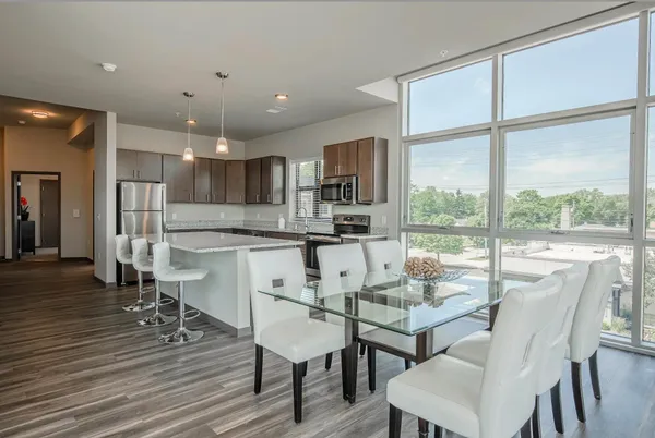 $3,500 | 1008 South Park Street, Madison, WI 53715