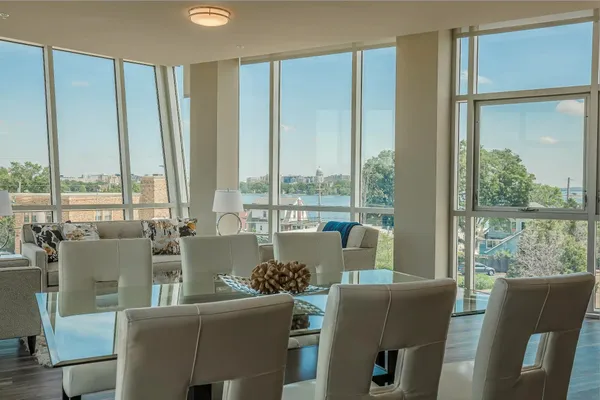 $3,500 | 1008 South Park Street, Madison, WI 53715