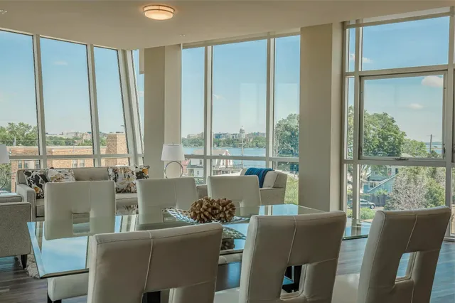 $3,500 | 1008 South Park Street, Madison, WI 53715