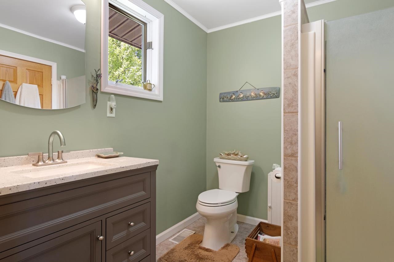 13686 Clark Road Charlevoix, MI 49720 - Photo 21 of 47 1931441-5460238c-adc3-4833-8ef5-98aa913ca0ee.JPG