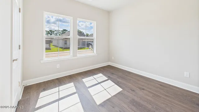 $346,500 | 117 Harvest Falls Drive, Broussard, LA 70518