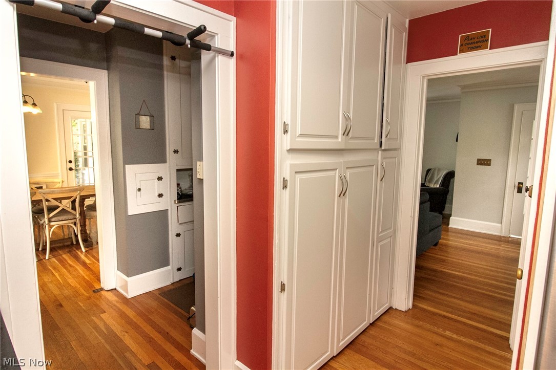 3046 Scarborough Road Cleveland, OH 44118 - Photo 17 of 27